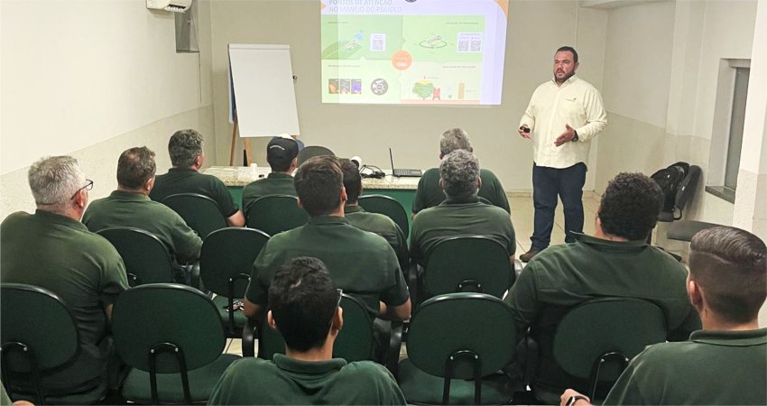 Fundecitrus realiza treinamento para técnicos da Agromec Agrícola, em Jales (SP)