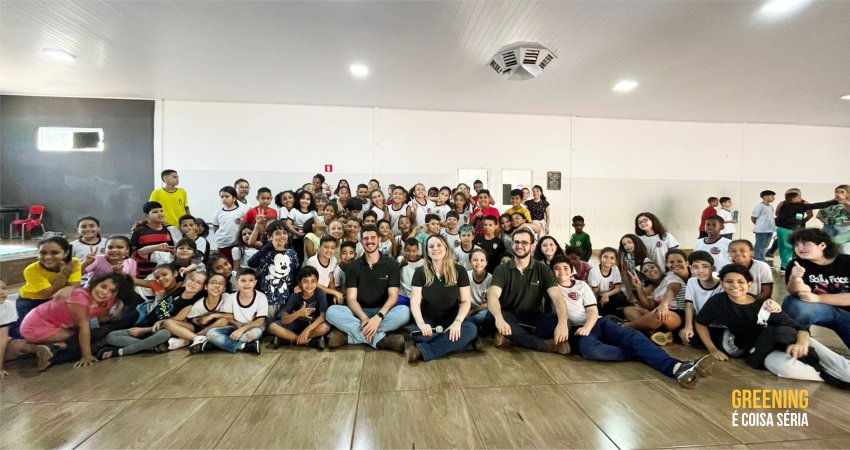 Estudantes do município de Colômbia (SP) participam de palestra de conscientização sobre o greening