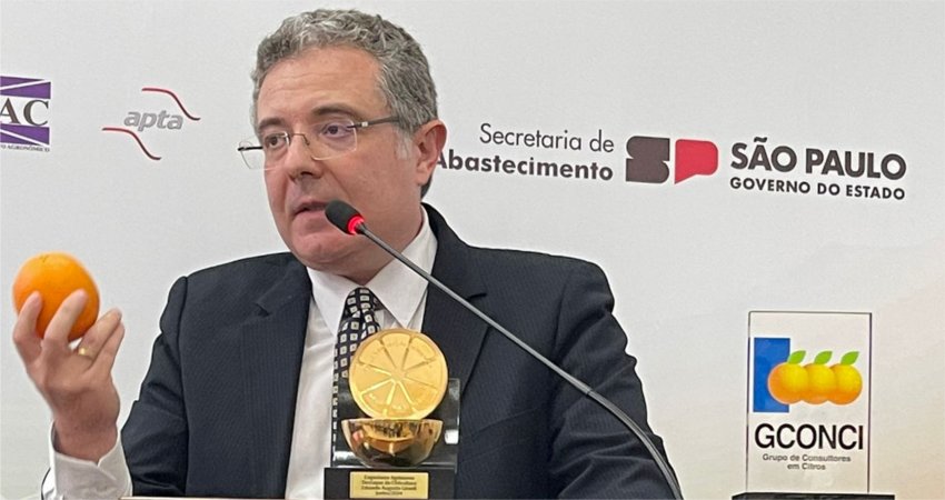 Pesquisador Eduardo Girardi, parceiro do Fundecitrus, ganha homenagens na Expocitros 2024