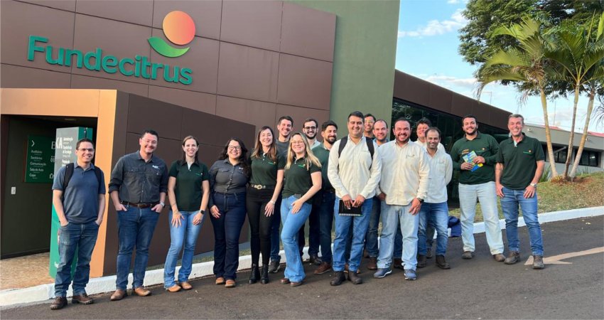 Equipe de Transferência de Tecnologia do Fundecitrus recebe treinamento de Tecnologia de Aplicação