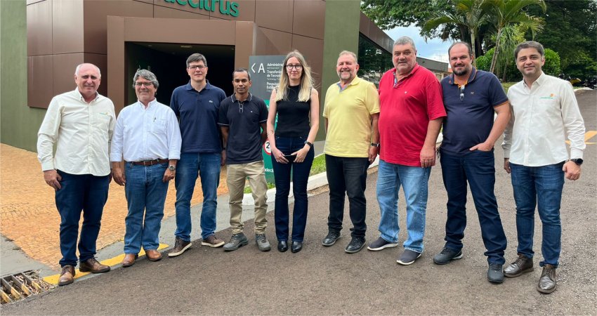 Representantes da Faesp visitam o Fundecitrus