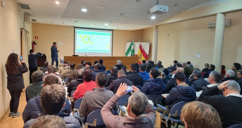 Representantes do setor citrícola participam de evento sobre mecanização em Sevilla, na Espanha