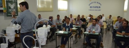 Fundecitrus faz curso de pinta preta em Itápolis